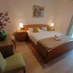Apartmani Niki Hvar