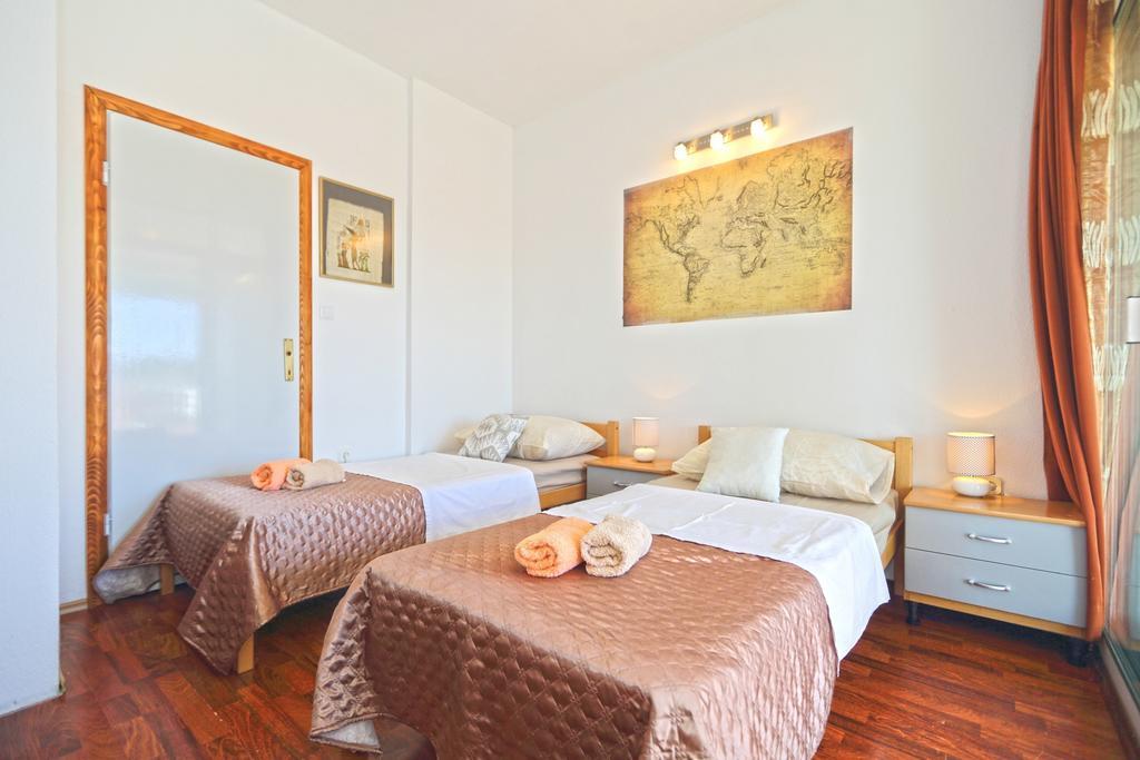 Niki Hvar Apartment